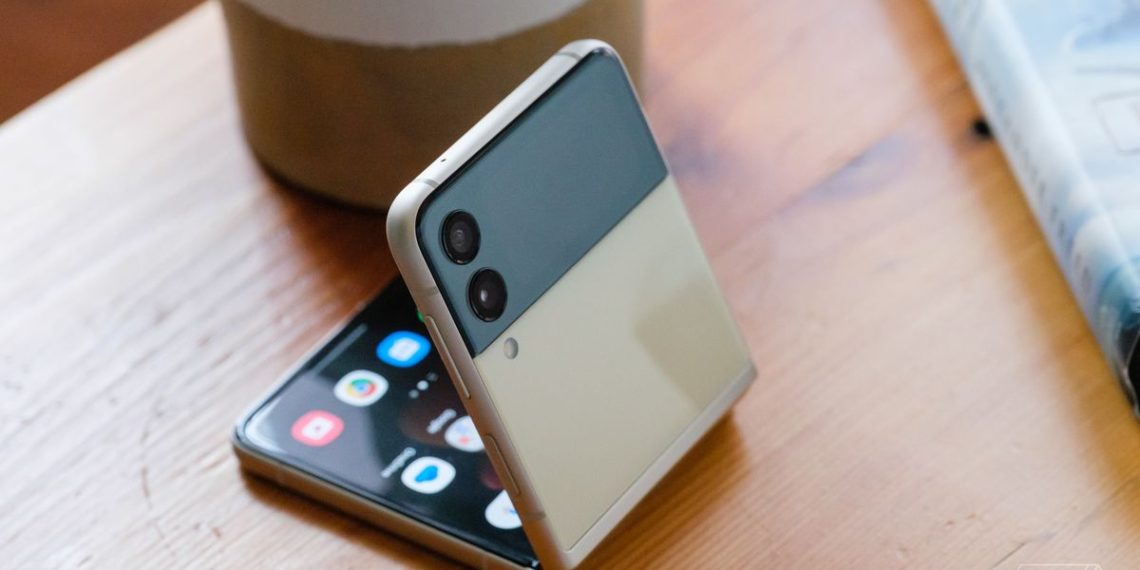 Samsung says its foldable shipments increased four-fold in 2021