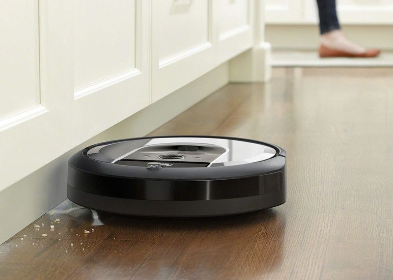 Let the robots do the cleaning with this iRobot Roomba i6 vacuum on sale for $380