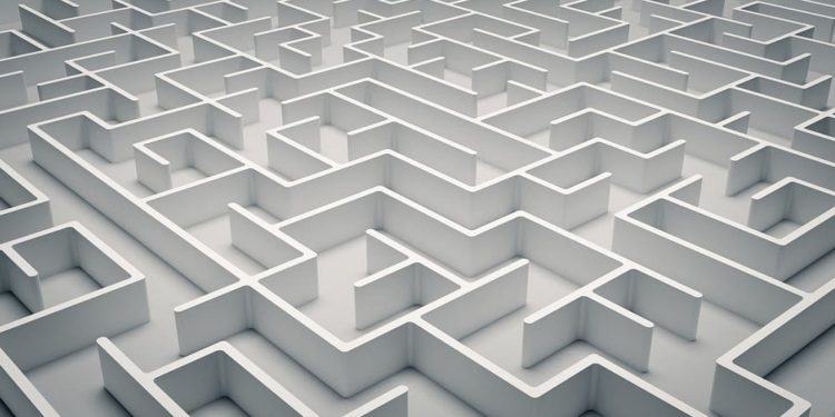 Scientists Teach Robot to Independently Navigate Maze