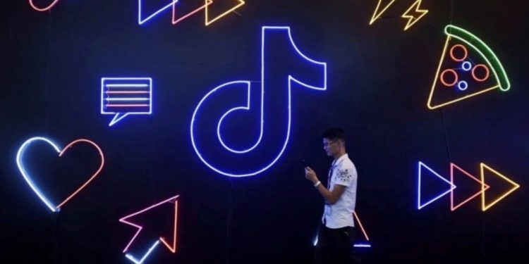 Fintech Influencers Are Making More Than Wall Street Bros