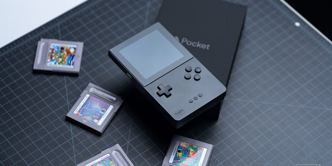 Analogue Pocket will soon let you save Game Boy Camera photos to an SD card