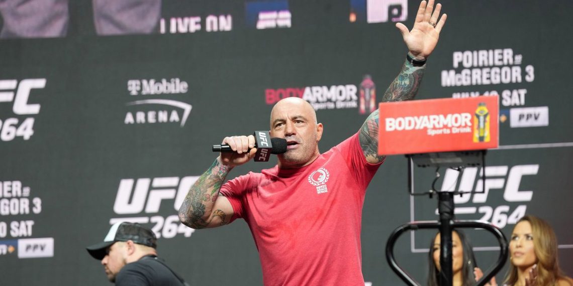 Joe Rogan defends podcast and apologizes to Spotify for backlash