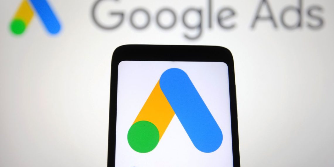 Googling climate change? You might see fossil fuel ads