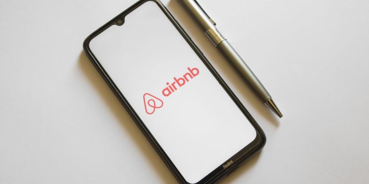 Oregon Airbnb hosts will now see guests’ initials instead of full names