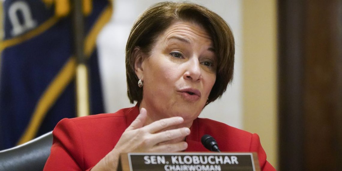 Apple and Google split with startups over antitrust bill