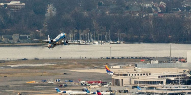 AT&T is limiting C-band 5G expansion around airports even more