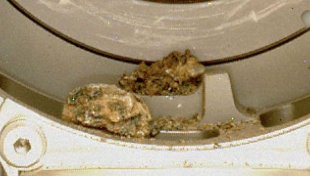 NASA attempts to clear rock samples obstructing Perseverance rover’s robotic arm