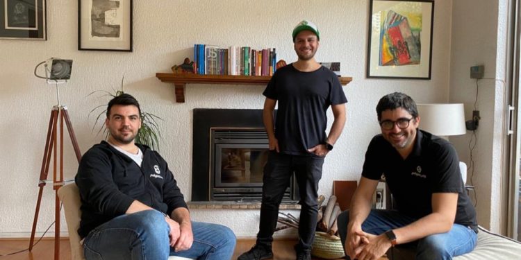 They received the award for Best Latin American Startup in Education