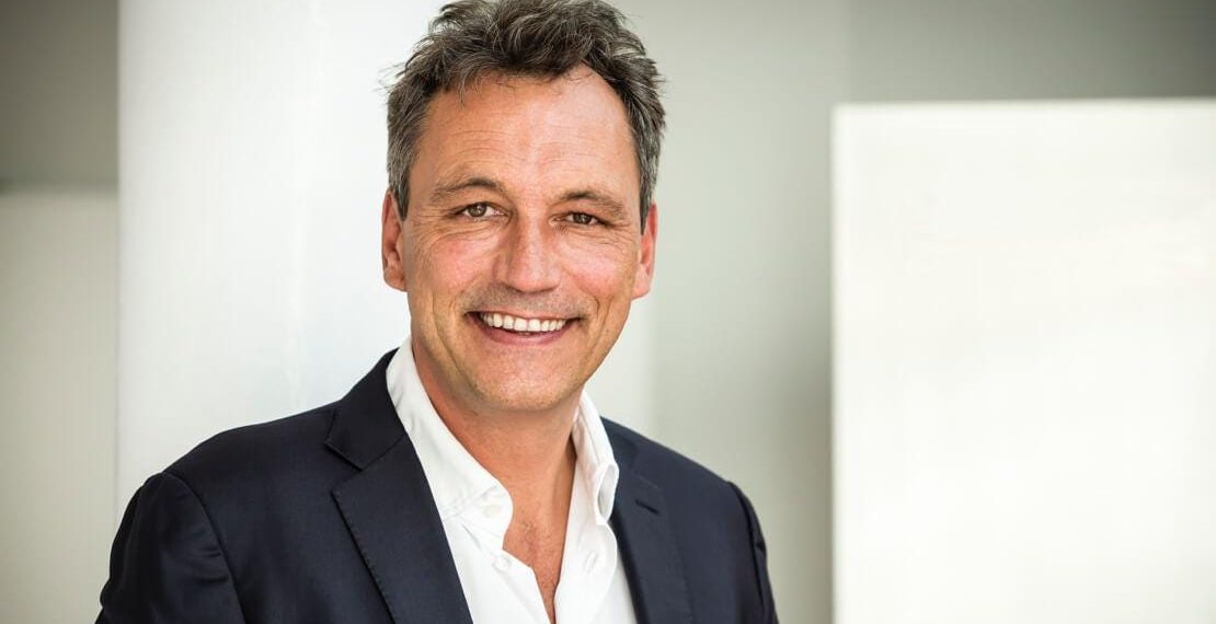 A KKR Alum’s Startup Gives Wealthy Investors Direct Online Access To PE Funds On The Cheap