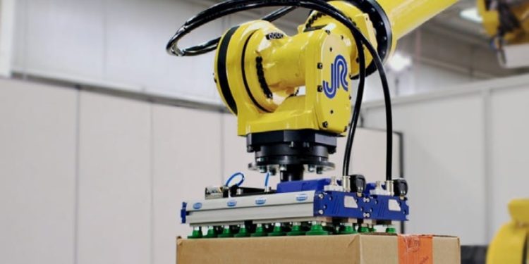 How Warehouse Robots Help Parcel and Distribution Networks