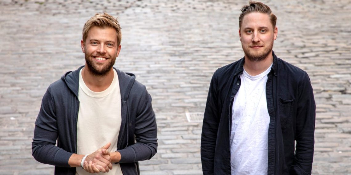 Fintech Public.com Set to Buy HyperCharts, Hire Galileo Russell