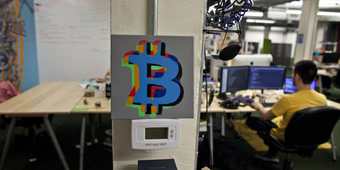 Crypto startups draw record VC money, may lead to more IPOs in 2022