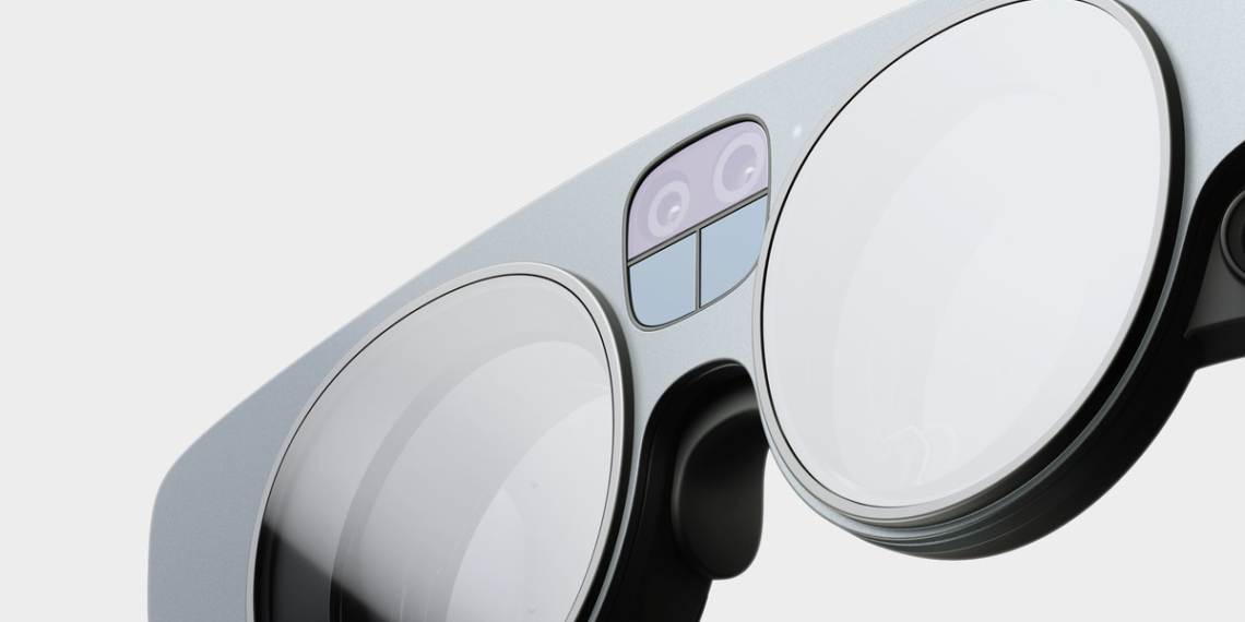 Magic Leap’s new AR headset is rolling out to healthcare companies