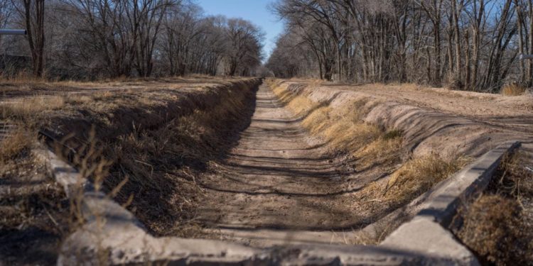 Irrigation board OKs staggered season startup