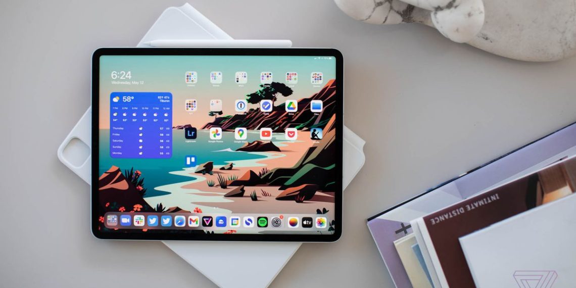 Get the larger 12.9-inch iPad Pro with Apple M1 processor for $899