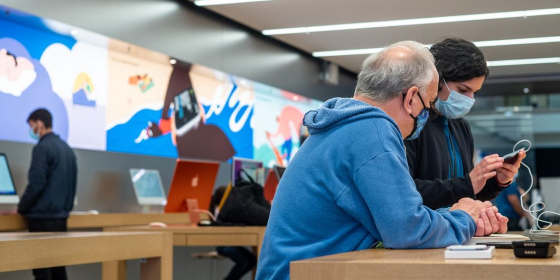 Apple Stores drop mask requirements for customers in several states