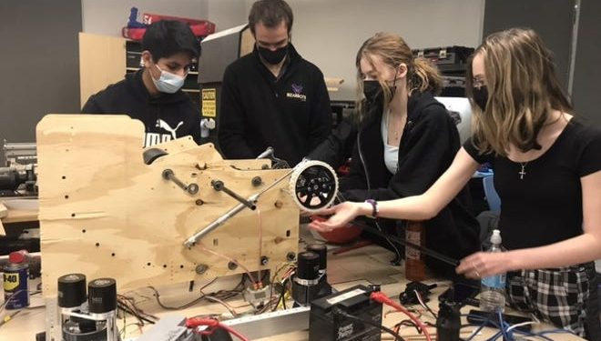 Holbrook’s robotics team, Bizarbots, one of top teams around