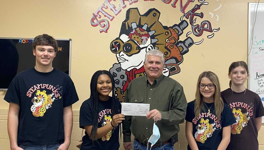 Local News: SCC robotics team receives $1,000 grant from Bayer Fund (2/3/22)