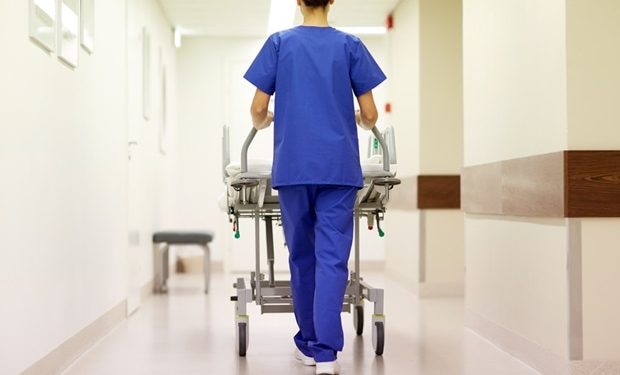 Researchers analyze people’s primary motivations and trust in robot-assisted surgery