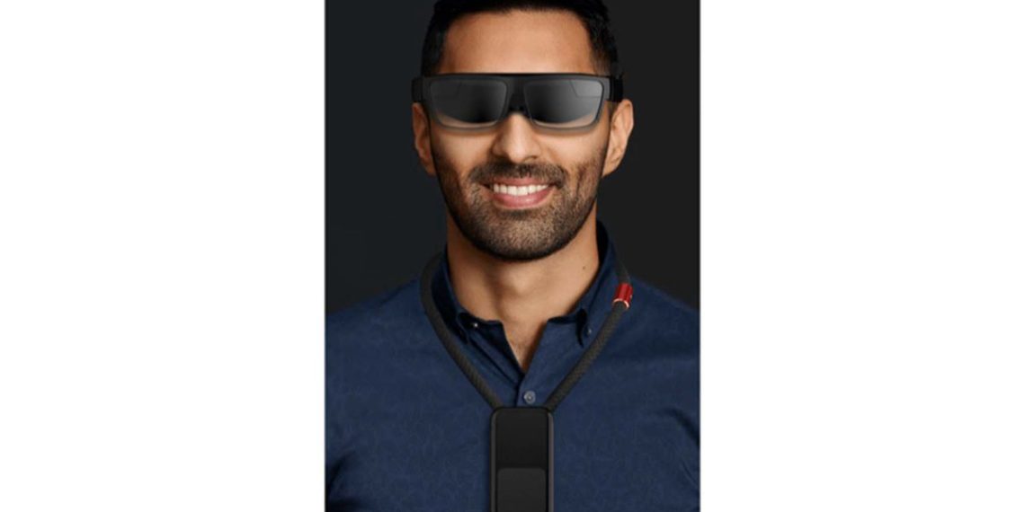 This 5G neckband from Motorola could make XR glasses less bulky