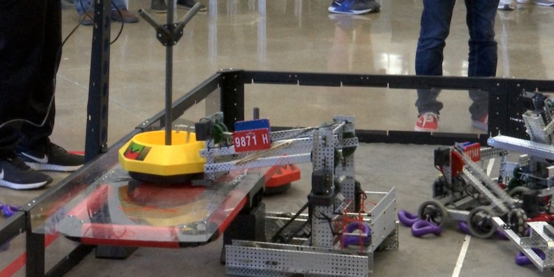 ATEMS High School compete in robotics event