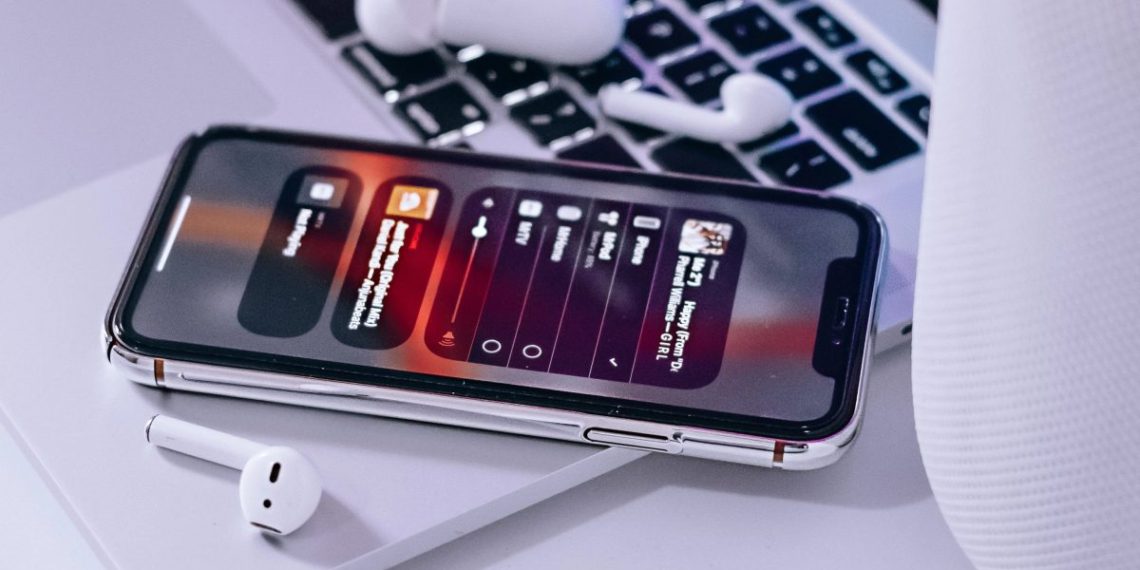 Apple acquires startup behind Infinite Music Engine that adapts music to your heartbeat