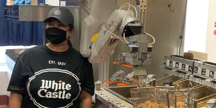 100 White Castle locations to get robot fry cooks that cook faster and make more food