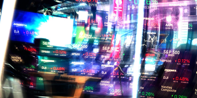 VC Valuations Climb Higher Still as Hedge Funds and Other Nontraditional Investors Pile In
