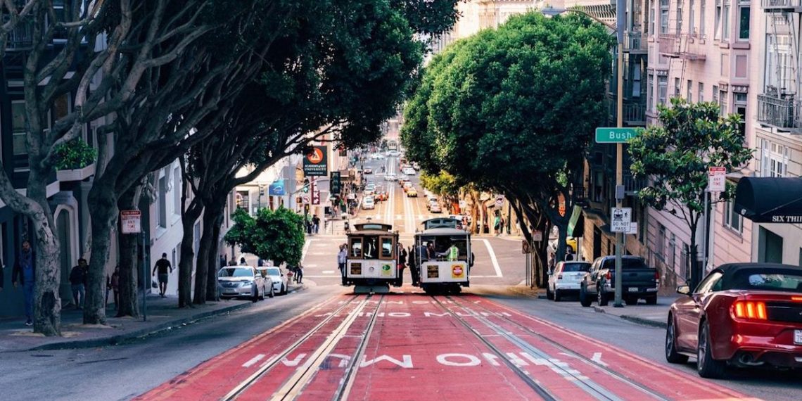 Fintech investor survey, data-driven fundraising, VC scouting jobs