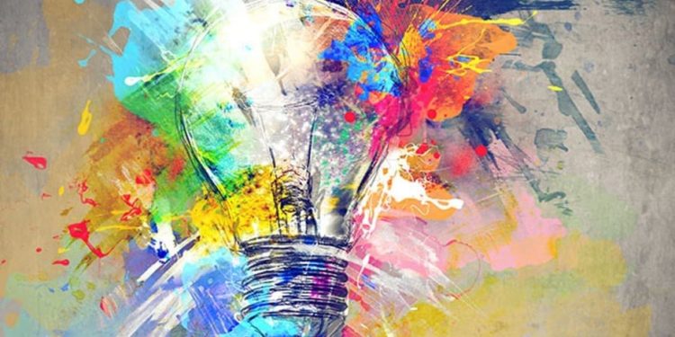 Why Artificial Intelligence Lacks Creativity and What Can De Done to Help it