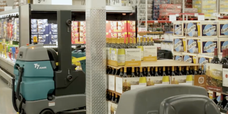 Sam’s Club betting its cleaning robots can do double duty