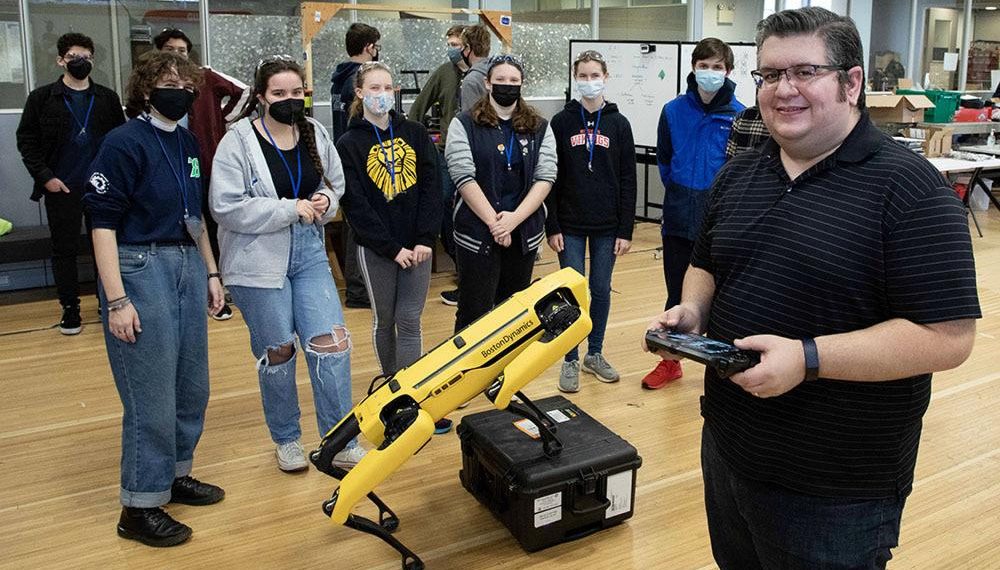 DVIDS – News – NUWC Division Newport scientist paying it forward as FIRST Robotics Competition team mentor