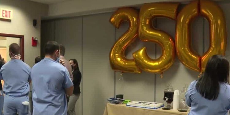 Southern Indiana hospital celebrates 250th surgery completed with robotic surgical system