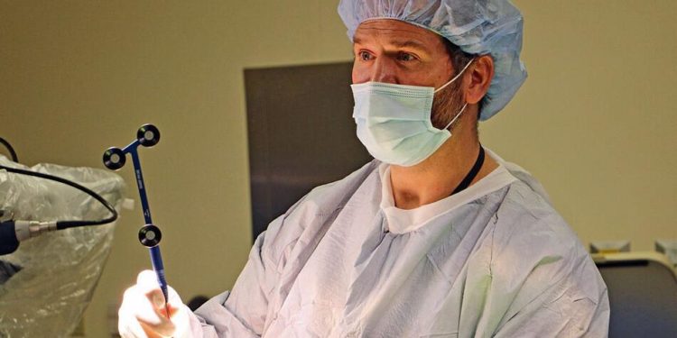 Tomah Health offers Robotic-Arm Assisted Mako SmartRobotics™ for knee, hip replacements | Local News