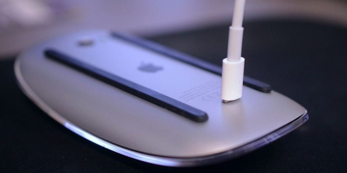 It’s 2022 and the Magic Mouse still charges from the bottom
