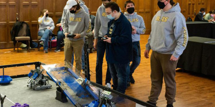 Zionsville Community High School graduate aims to be world robotics champion • Current Publishing