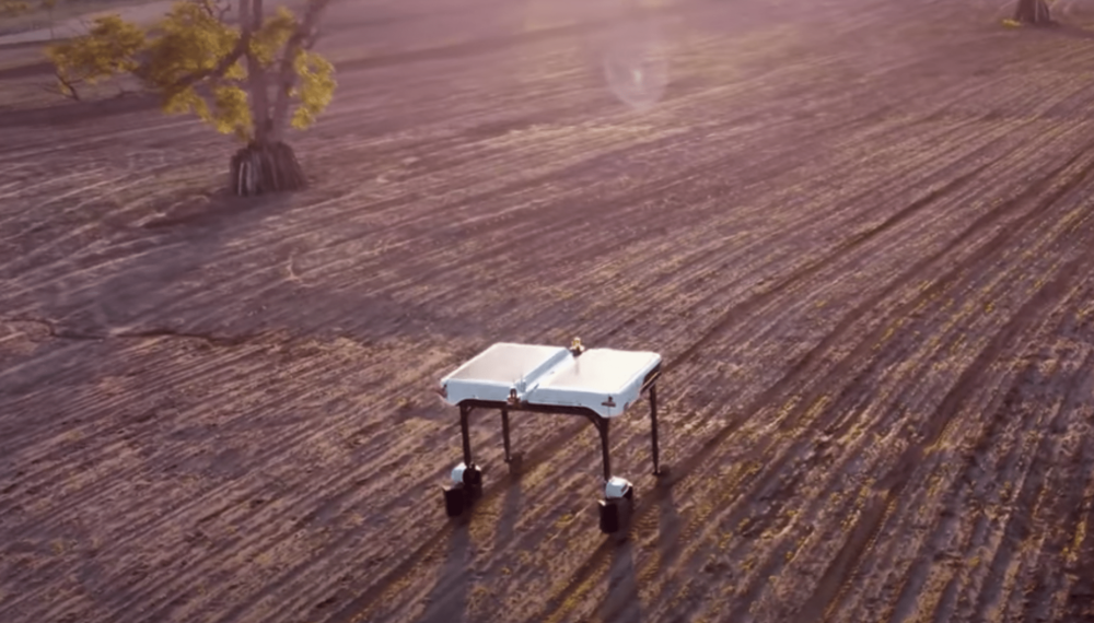 Solinftec & Growmark collaborate on new field management robot