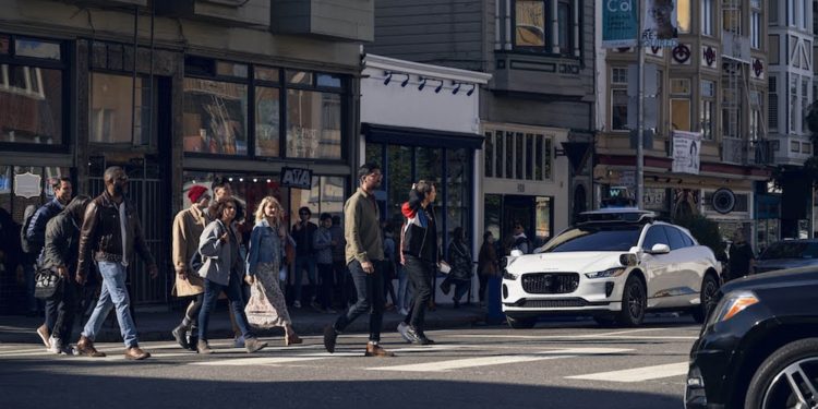 Cruise, Waymo can now charge for SF robotaxi rides
