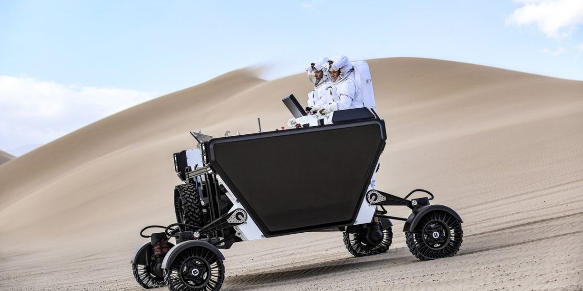 Aerospace startup reveals new modular lunar rover for carrying people and cargo on the Moon