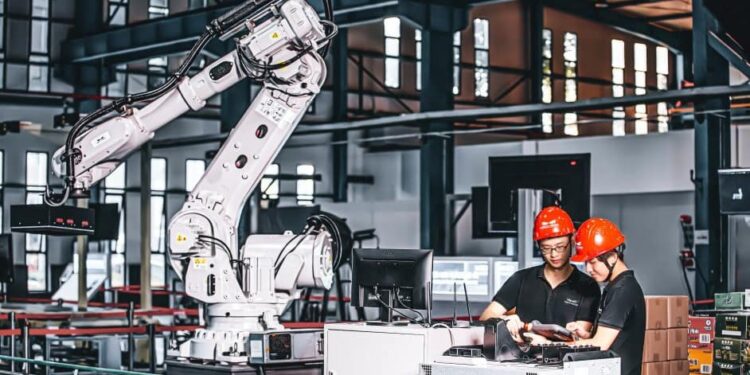Study Finds Workplace Robots Could Cause Job Insecurity