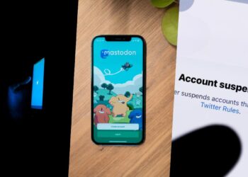 Mastodon Twitter Account Suspended Following Ban on Server Links