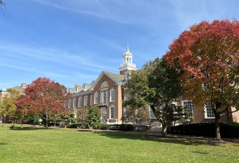 Johns Hopkins Team Creates Gelatinous Robot Powered by Temperature