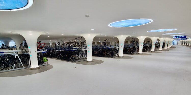 Amsterdam’s underwater parking garage fits 7,000 bicycles and zero cars