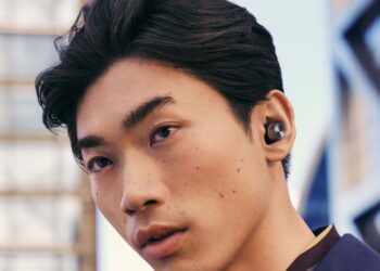 B&W updates PI7 earbuds with better battery life for the same price