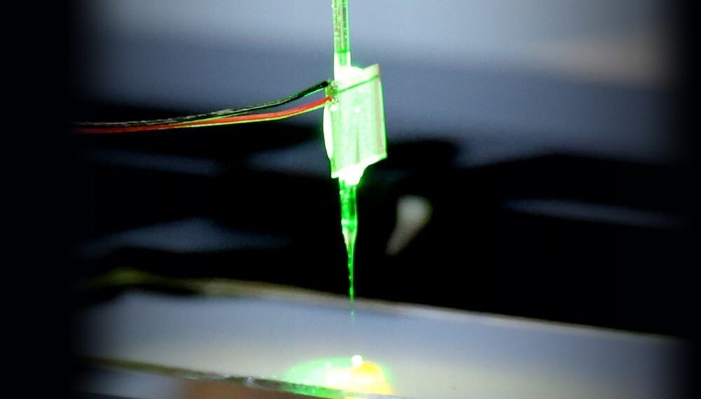 Scientists Combine Conventional Robotics and Microfluids