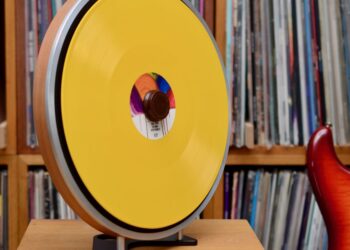 Miniot Wheel 2 review: a unique vertical turntable worth waiting for
