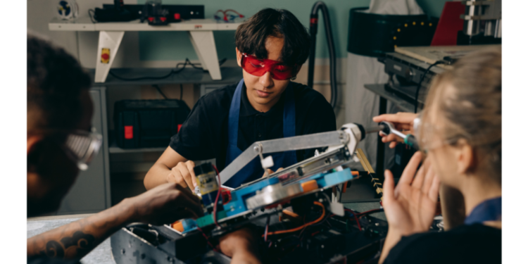 How Generative AI Increases The Productivity of Knowledge Workers