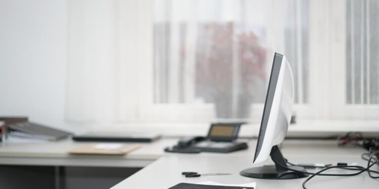 What You Need to Know to Create a Winning Hybrid Workplace