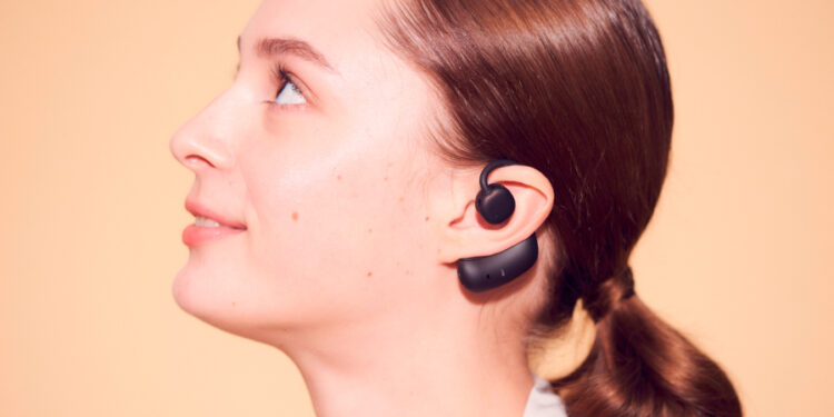 An image of NTT Sonority's PSZ-powered nwm earphones.