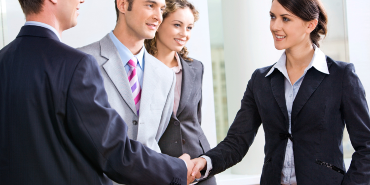 5 Types of Sales Tools for Every Modern Salesperson